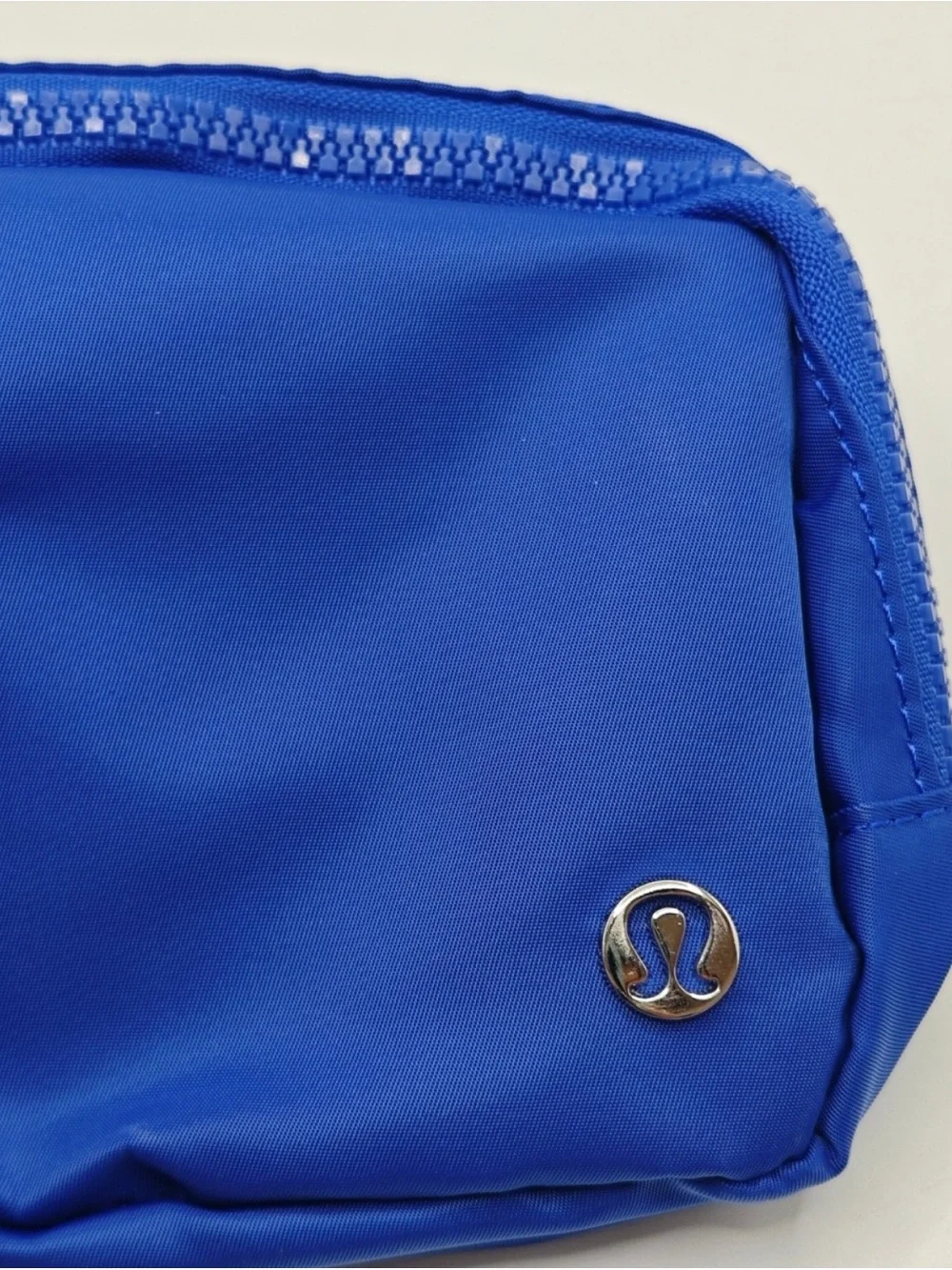 lululemon athletica Men's Royal Blue Zip Toiletry Pouch